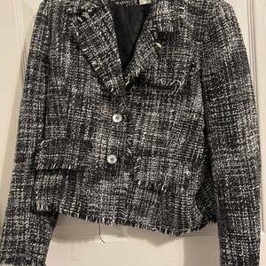 Vintage Newport News Black & White Acrylic Knit Ribbon Tie Sweater/Blazer